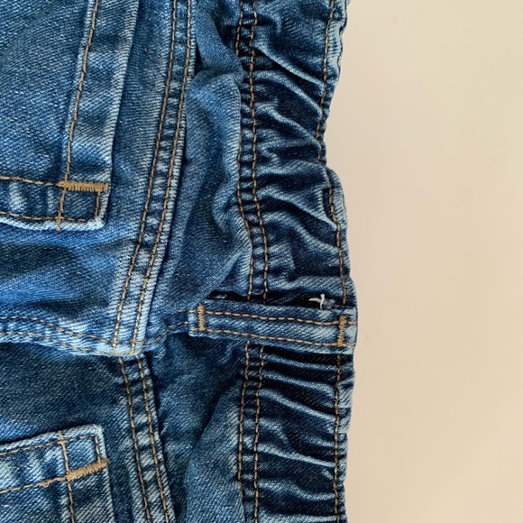 Old Navy Size 5A blue jeans with elastic waist band. - Picture 6 of 6